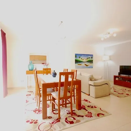 Casa Margarida 펜션 *